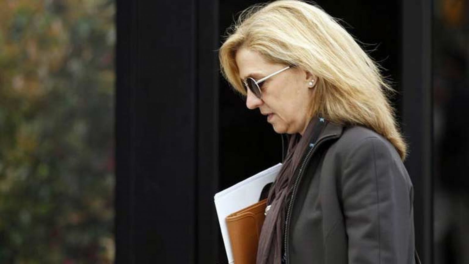 Informativo 24h: El juez pregunta a las partes si debe imputar a la infanta Cristina | RTVE Play