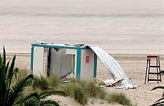 '¡Por favor, por seguridad, sálganse de la playa!'