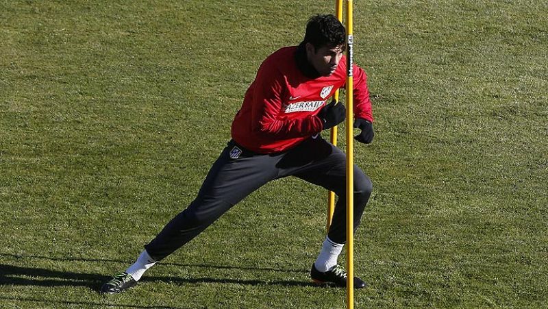 El Atlético de Madrid, con el primer puesto de su grupo asegurado en la última jornada de la fase de grupos de la Champions, recibe la visita de un Oporto más necesitado.