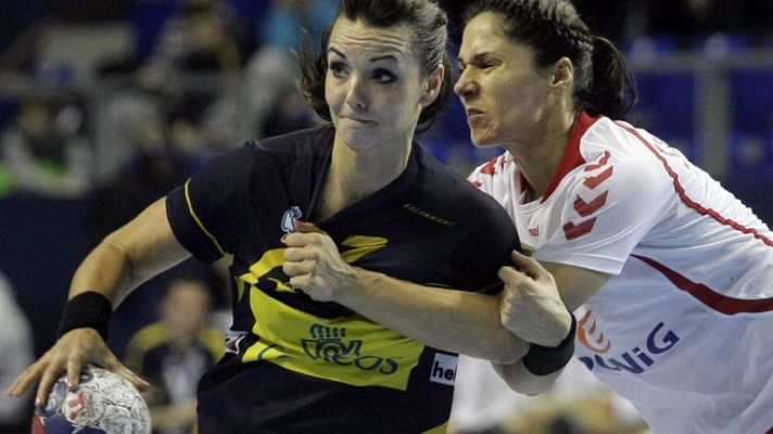 Las 'guerreras' del balonmano vencen a Polonia