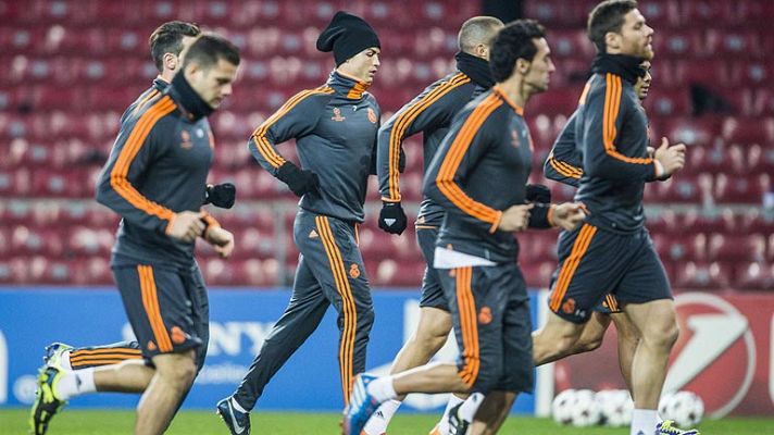 Telediario 1 - El Madrid, entre el regreso de Ronaldo y el 'culebrón' Di María