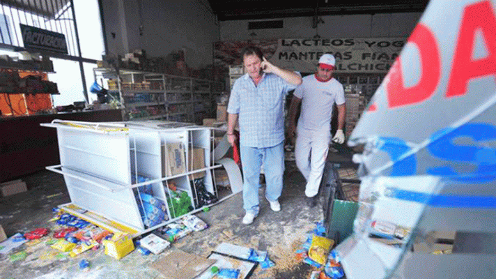  - Al menos ocho muertos al extenderse en Argentina los saqueos al amparo de paros policiales