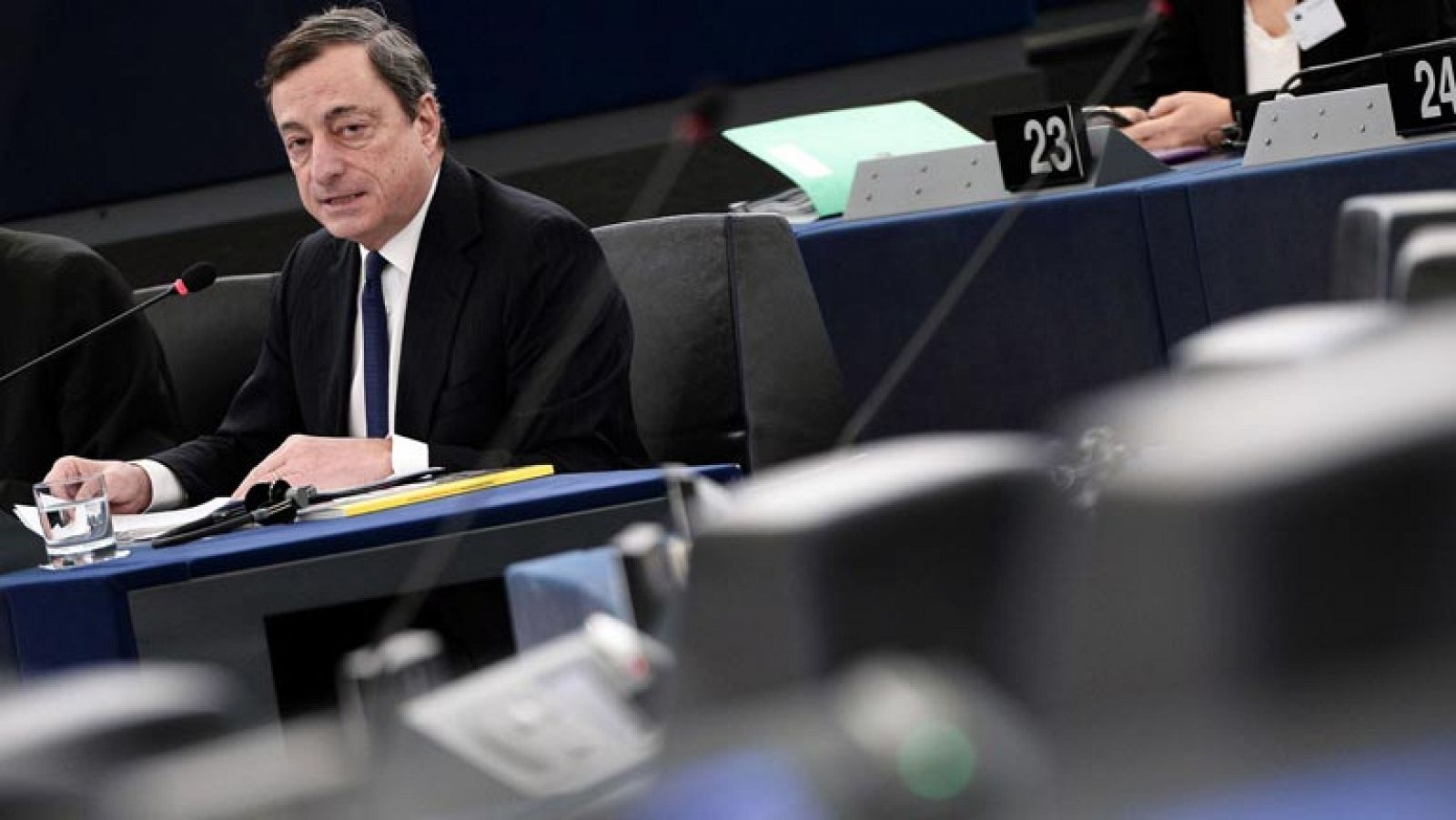 Informativo 24h: Draghi: la unión bancaria "no es la panacea" para garantizar igualdad de acceso al crédito | RTVE Play