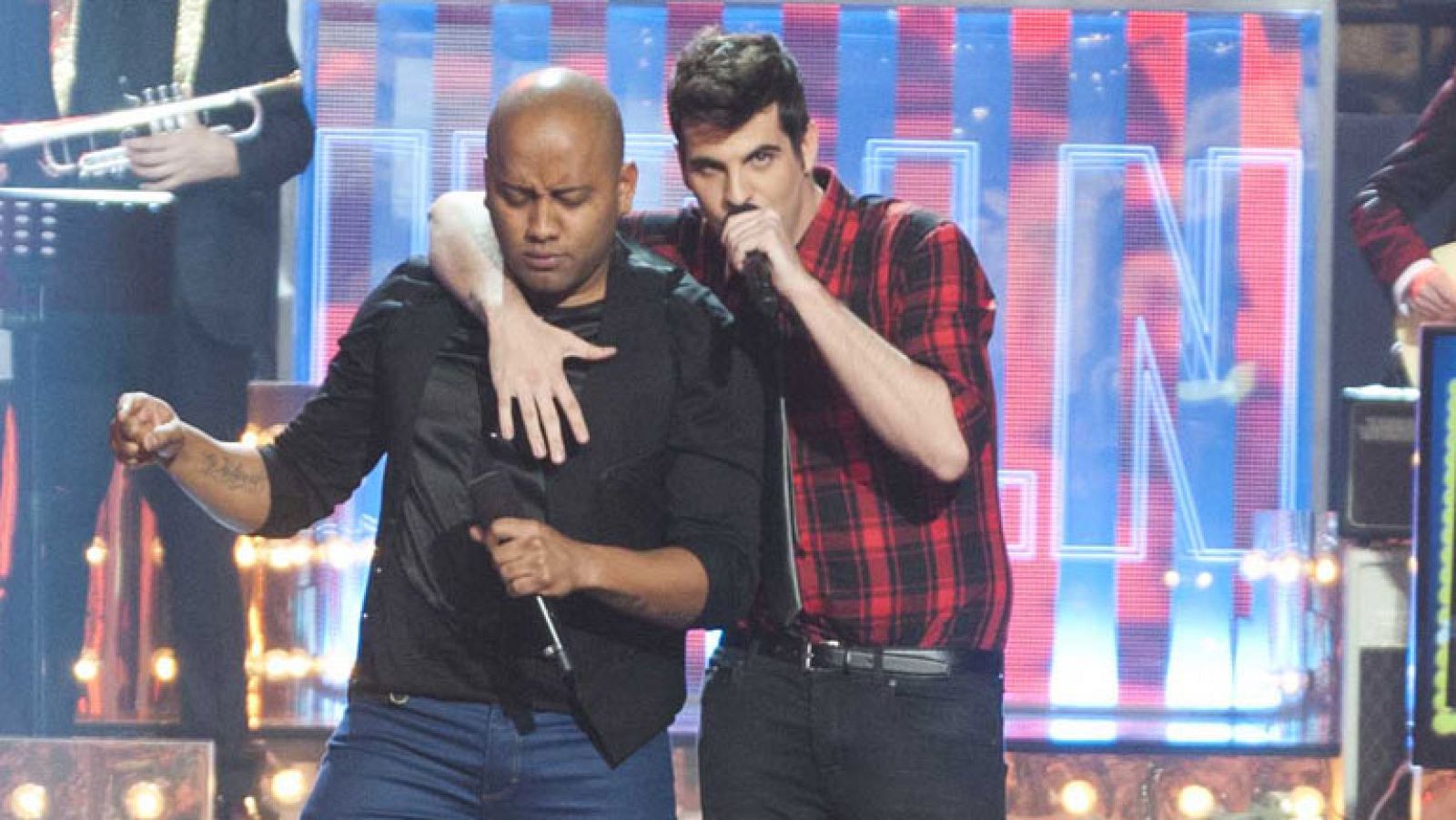 Uno de Los Nuestros - El duelo: Frederlyn vs. Edu Cayuela