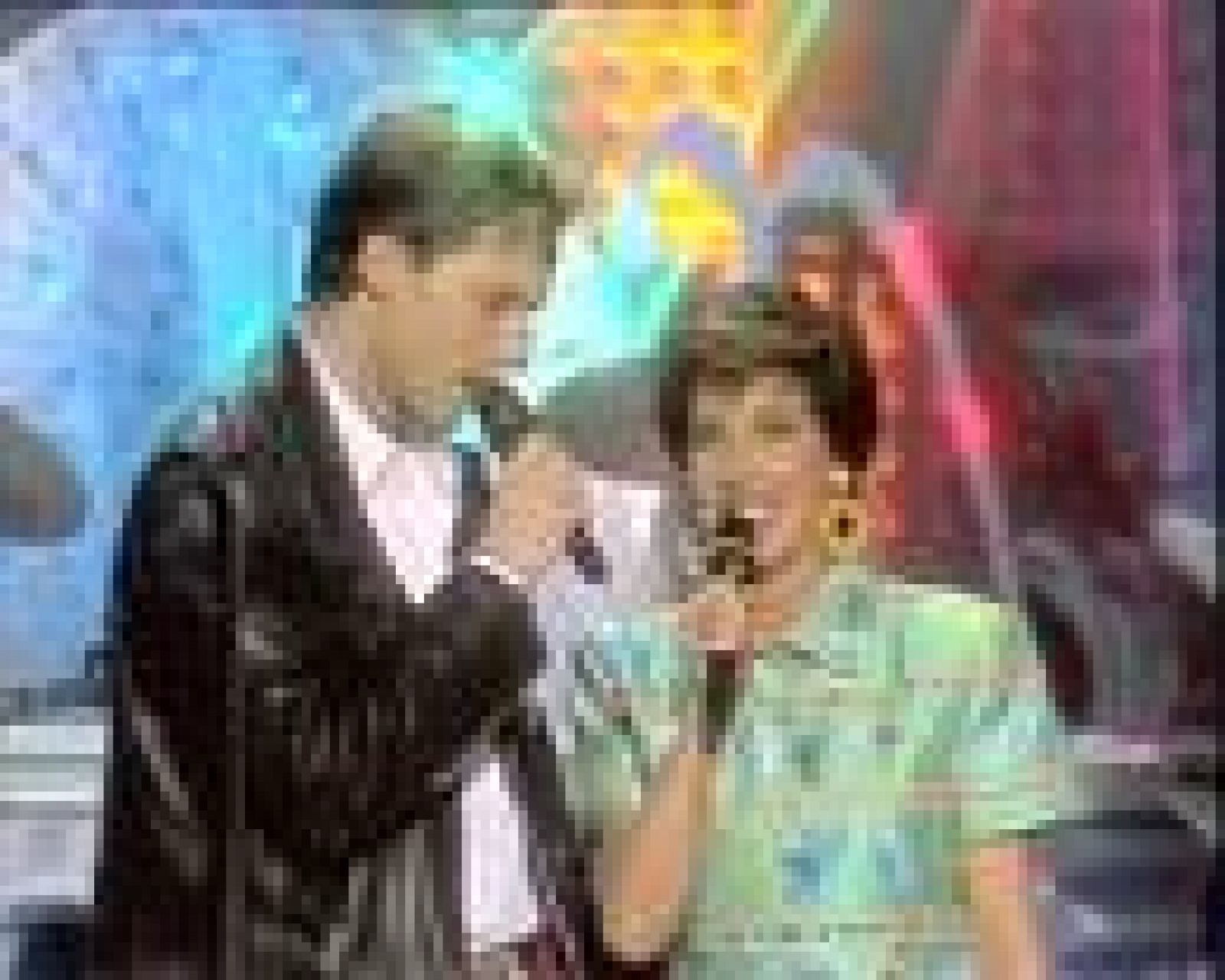 Concha Velasco y Miguel Bosé - Besos por Navidad | Ver