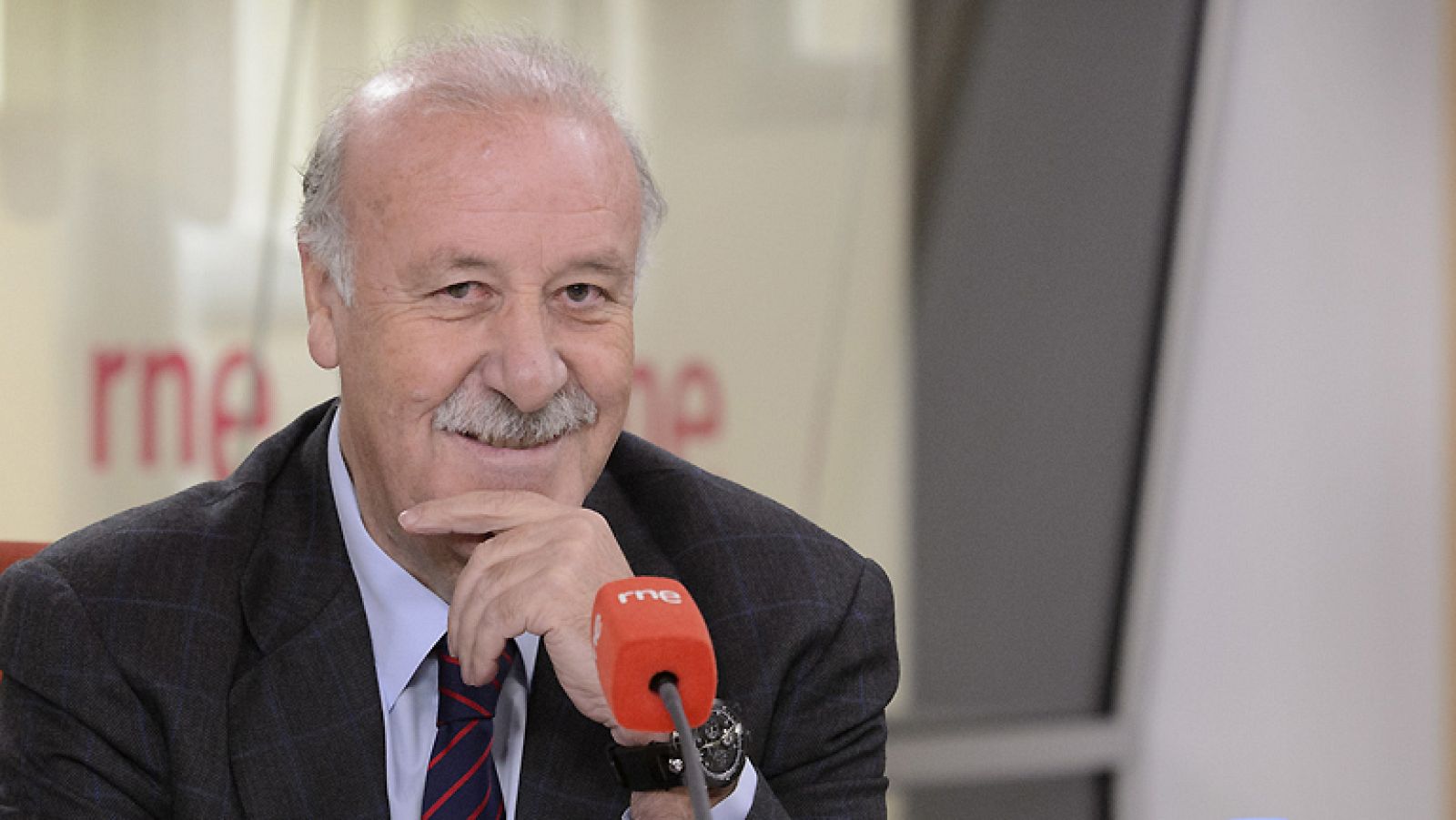 Protagonistas - Vicente del Bosque: "Me costaría mucho imaginarme una Liga sin el Barça" - Ver ahora