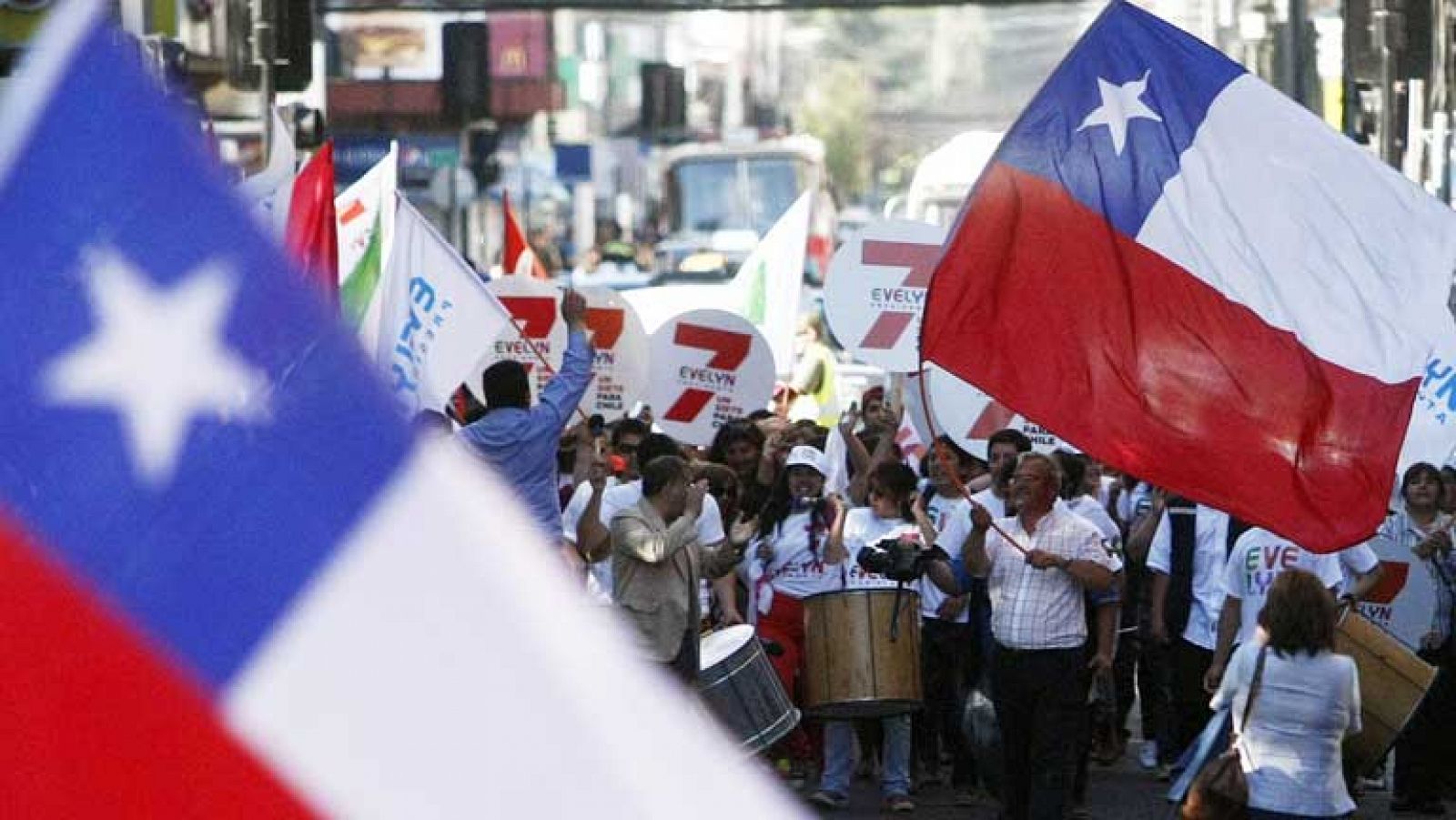 Telediario 1: Educación en Chile | RTVE Play