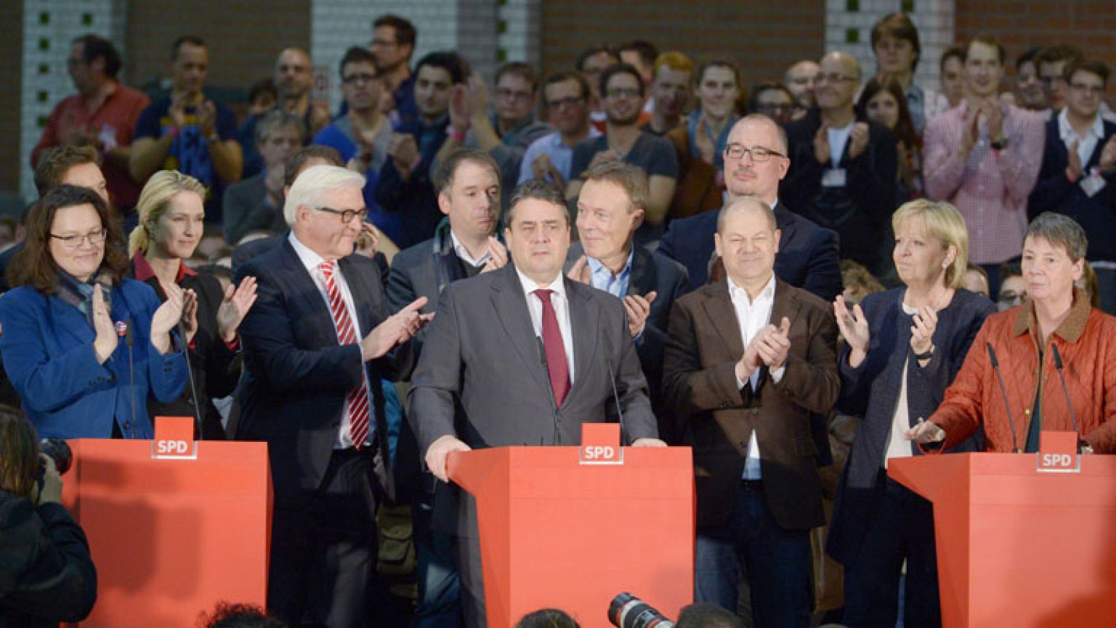 La tarde en 24h: SPD aprueba gobierno con Merkel | RTVE Play