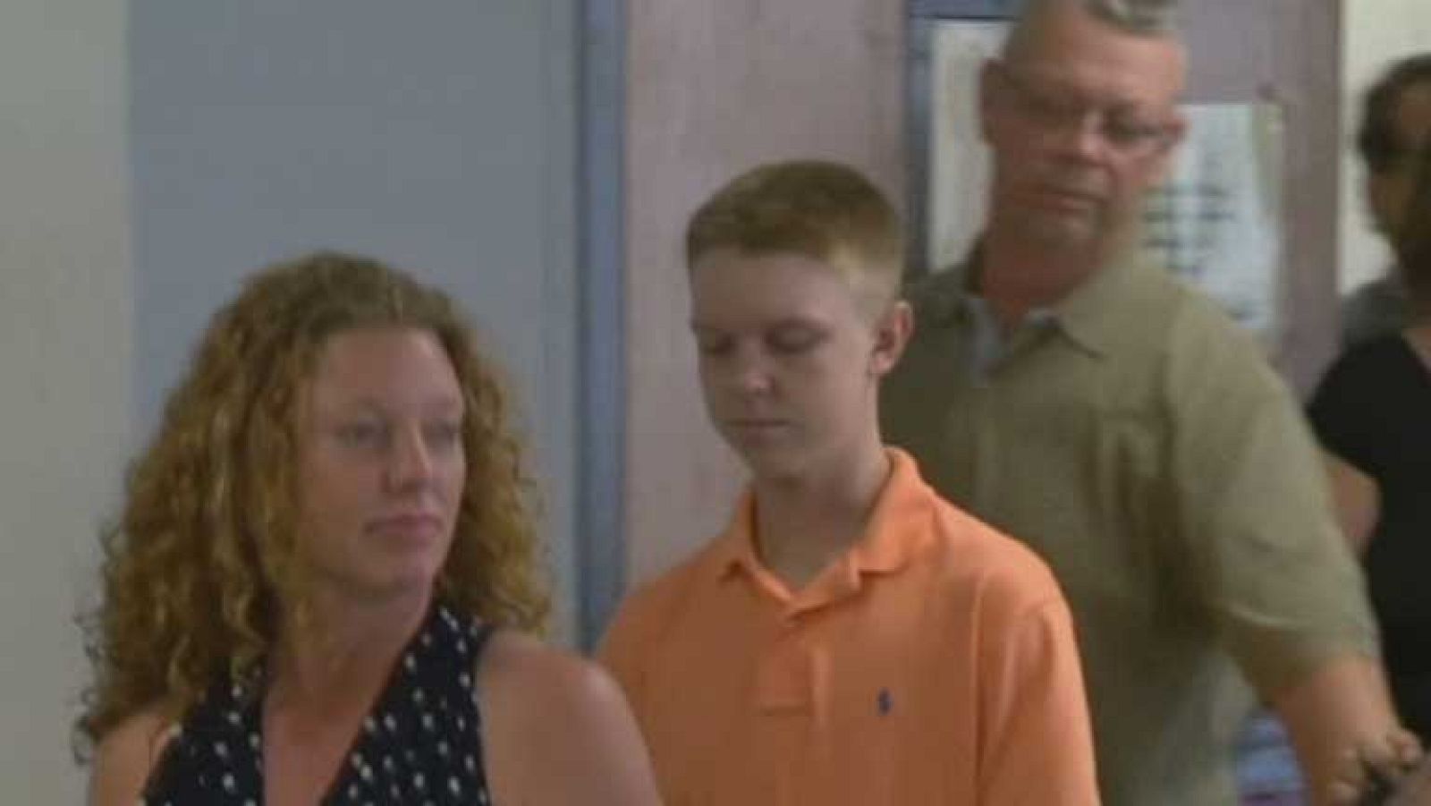 Polémica sentencia en Estados Unidos libra a un adolescente de la cárcel