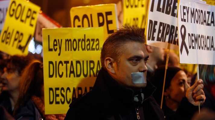 Informativo 24h - Siete detenidos y más de veinte heridos en disturbios tras la movilización "Rodea el Congreso"