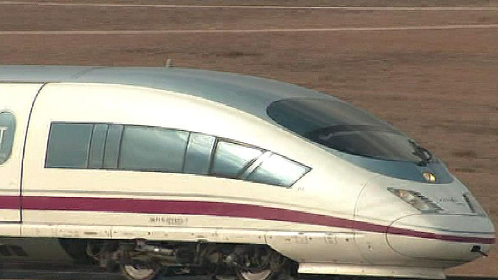 Parte el primer AVE directo desde Barcelona hacia París