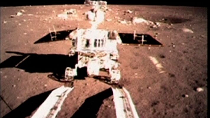 Informativo 24h - El robot 'Yutu' ya camina por Luna