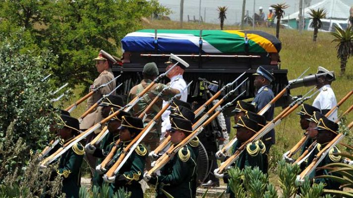 Telediario 1 - Último adiós a Mandela