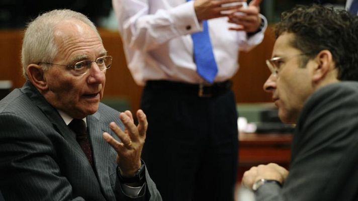 Telediario 1 - El Eurogrupo pacta un 'cortafuegos' para apoyar al fondo común de resolución bancaria