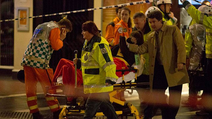 Informativo 24h - Más de 70 heridos al derrumbarse el techo del teatro Apollo en Londres