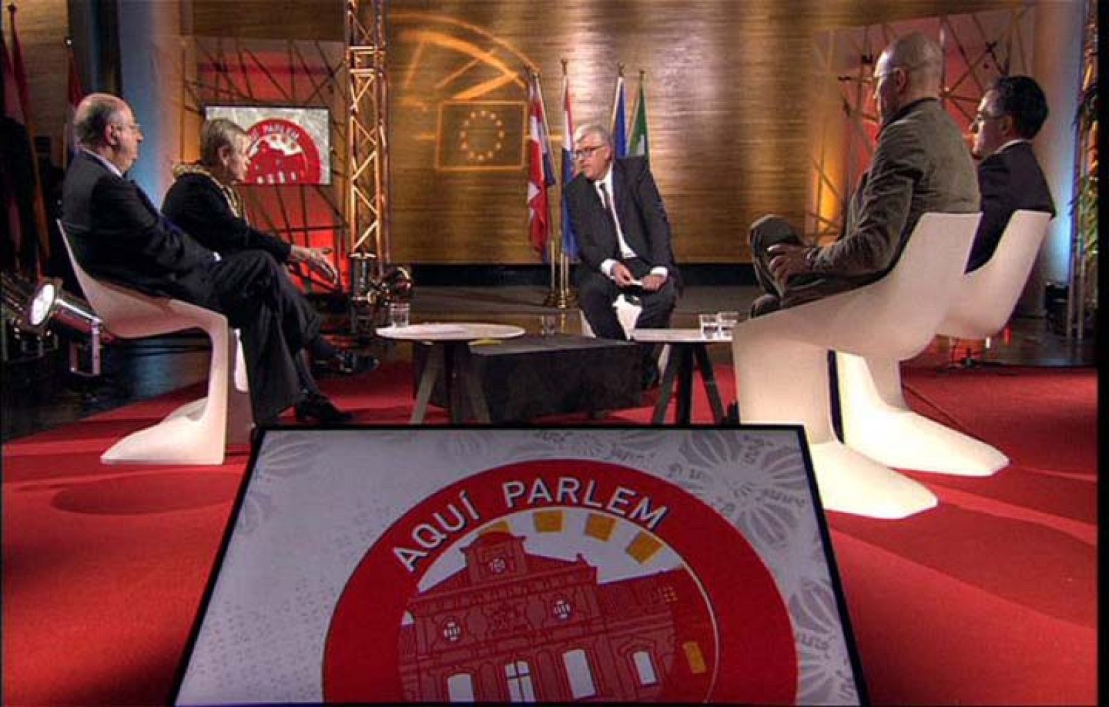 Aquí parlem - El Parlament Europeu - 21/12/2013