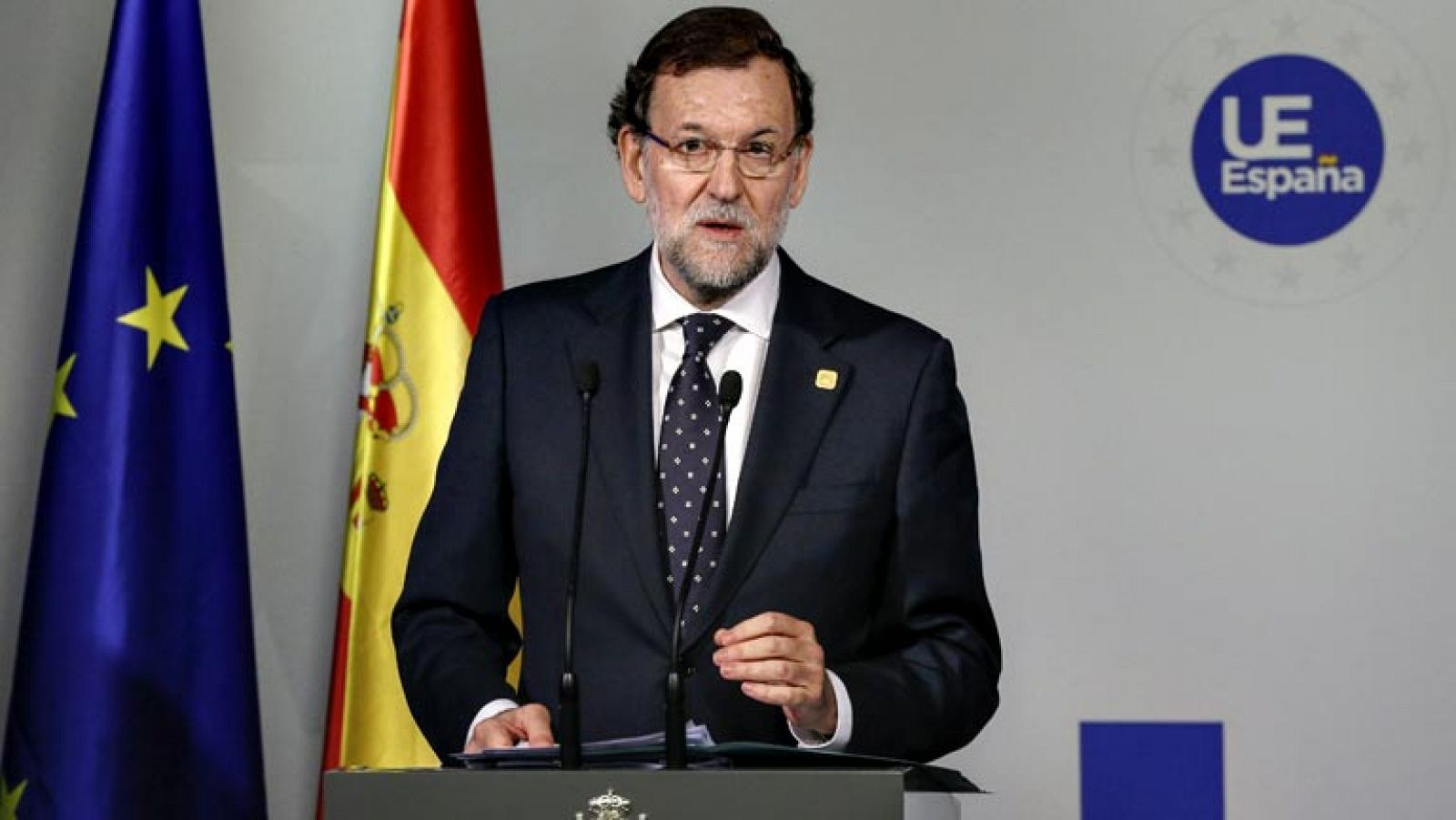Informativo 24h: Rajoy: el Gobierno trabaja en un procedimiento para fijar un precio alternativo al de la subasta eléctrica | RTVE Play