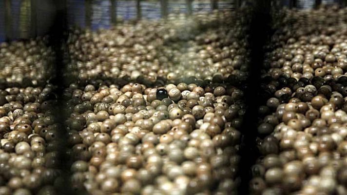 Telediario 1 - Las ventas caen un 4%