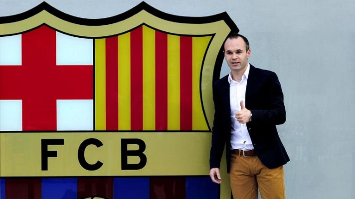 Telediario 1 - Iniesta, tras su renovación: "Es un día mágico"