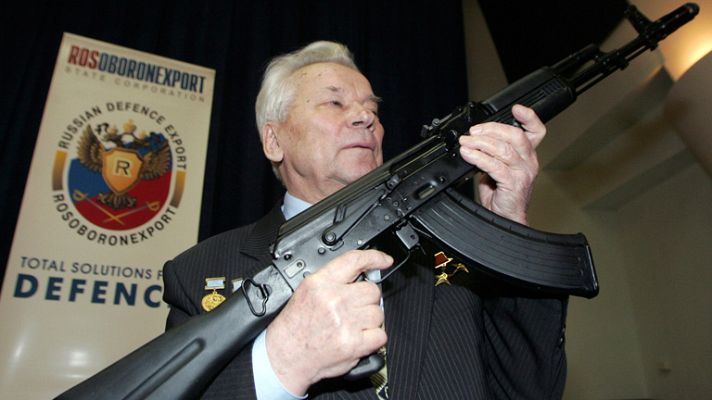 Telediario 1 - Muere Mijaíl Kaláshnikov a los 94 años, el inventor del AK-47, el fusil más vendido del mundo