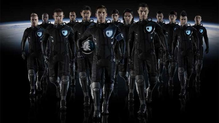 Telediario 1 - Un equipo "para salvar la Tierra" con Messi, Ronaldo y Casillas