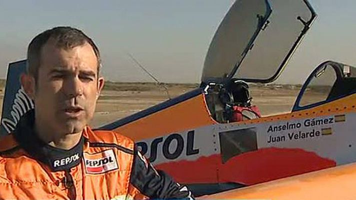 Telediario 1 - Un día con el campeón de España de vuelo acrobático