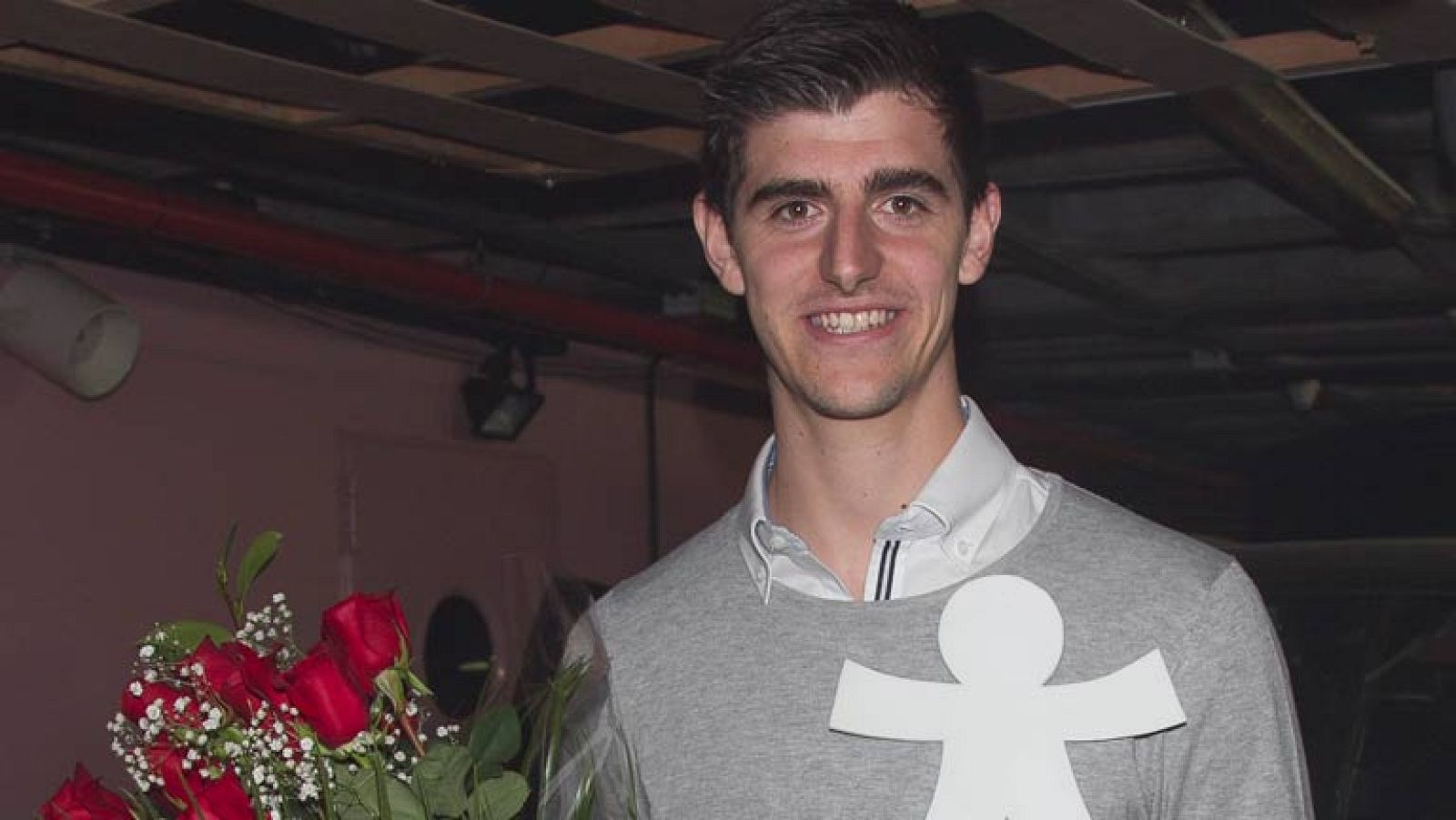 Gala Inocente Inocente 2013 - Thibaut Courtois lidia con un seísmo