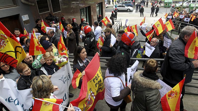 La AVT homenajea a sus víctimas en los lugares donde fueron asesinadas