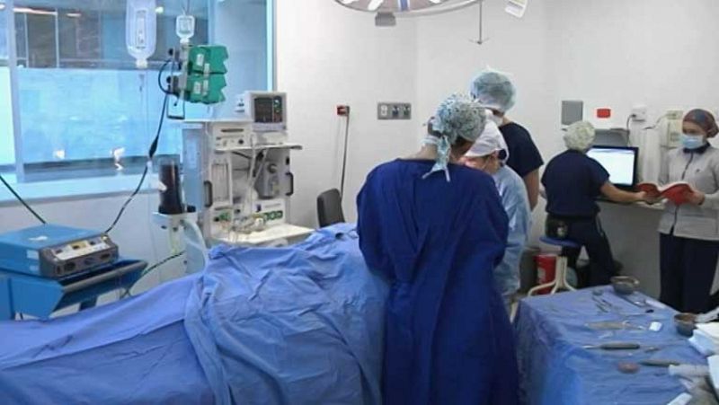 Médicos que se hacen pasar por falson cirujanos, desvalorizan el prestigio de la cirugía colombiana