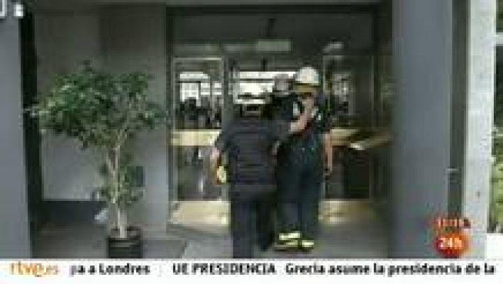 Informativo 24h - Tres muertos por la peor ola de calor que sufre Argentina en 43 años