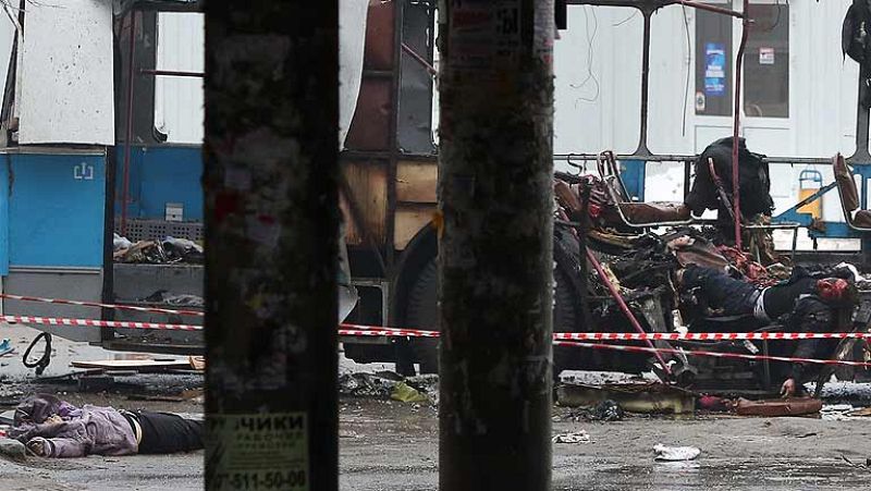  Las autoridades rusas revelaron que el atentado en el que este lunes murieron al menos 14 personas en la ciudad de Volgogrado, en el sur de la parte europea de Rusia, fue perpetrado por un terrorista suicida. La bomba estalló esta mañana en un trole