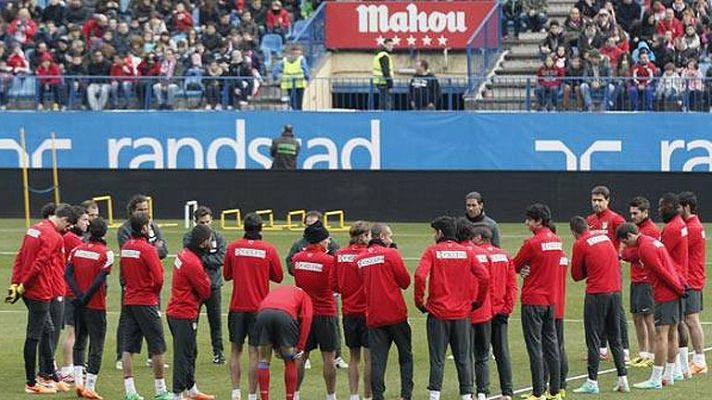 Telediario 1 - El Atlético despide aclamado su gran 2013