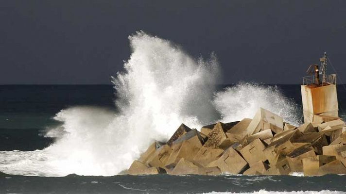 Mañana, viento fuerte y lluvias en Galicia