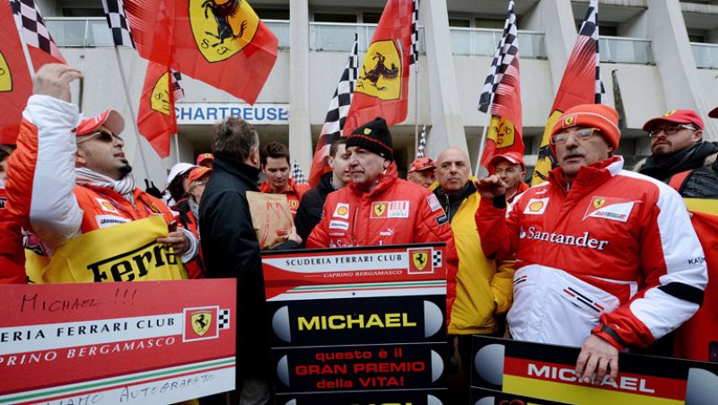 Este 3 de enero cumple años Michael Schumacher. Difícil momento para tal celebración, una circunstancia que han intentado endulzar las decenas de tiffosi que se han acercado a los aledaños del Hospital de Grenoble para mostrar su ánimo al piloto...