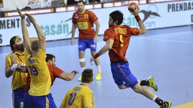 España supera el útimo partido antes del Europeo y se impone 28 - 22 a Suecia 
