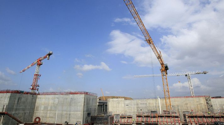 Telediario 1 - Reunión Canal Panamá y Sacyr