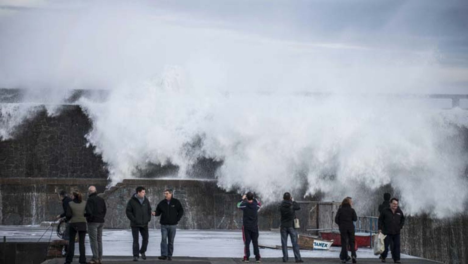 Remite el temporal en España pero sigue habiendo mucho oleaje
