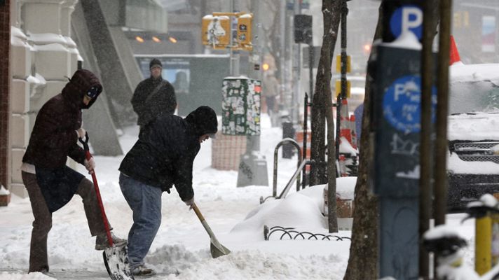 Telediario 1 - El vórtice polar congela medio Estados Unidos con temperaturas de 50 grados bajo cero