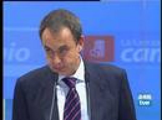 Zapatero celebra las detenciones