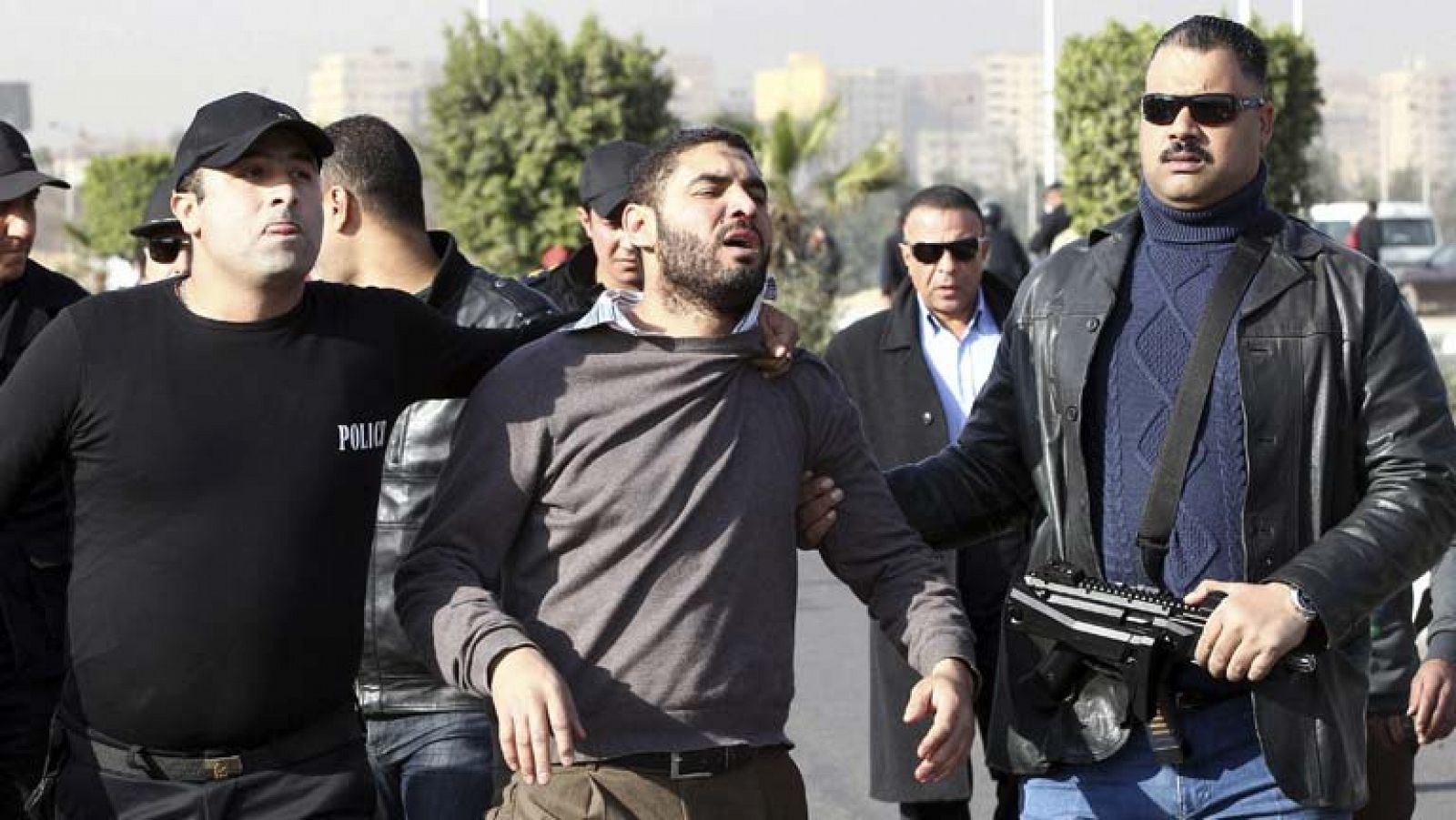 Telediario 1: Aplazan el juicio a Morsi | RTVE Play