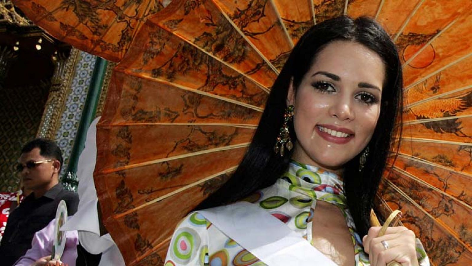 Telediario 1: Asesinato de una Miss Venezuela | RTVE Play