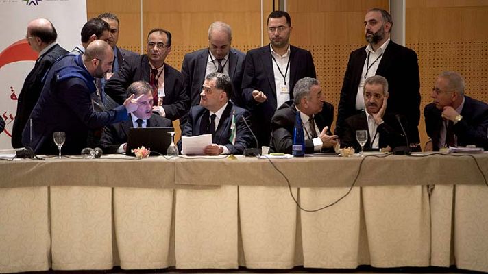 Telediario 1 - Acaba reunión de opositores sirios