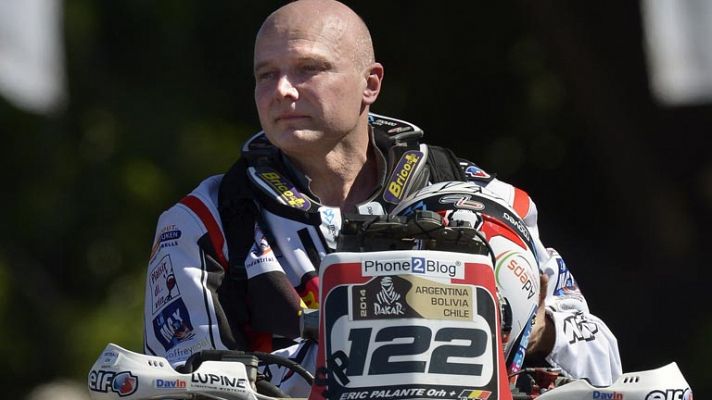 Telediario 1 - Encuentran muerto en el Dakar al motorista belga Eric Palante