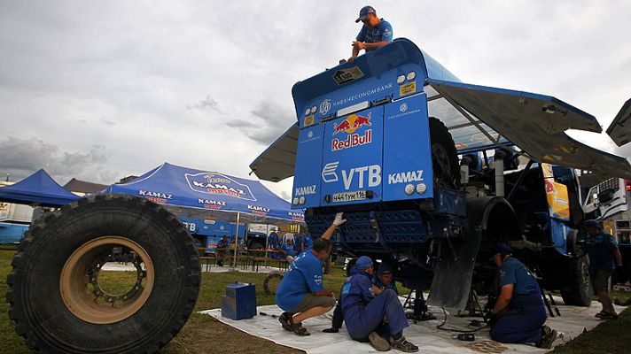 Telediario 1 - El Dakar se da un respiro