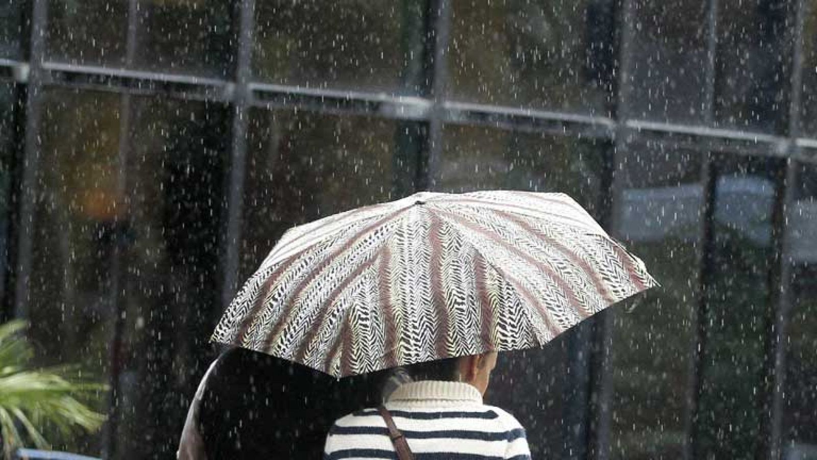 El tiempo: Precipitaciones persistentes y viento fuerte en el oeste de Galicia | RTVE Play