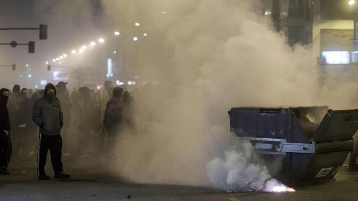 Informativo 24h - El barrio burgalés de Gamonal vive una nueva noche de disturbios