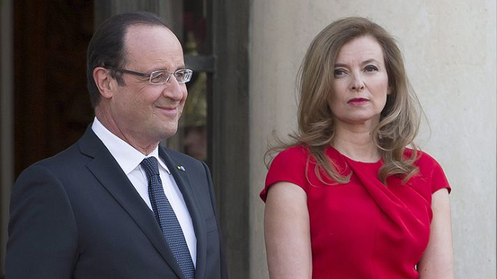 Telediario 1 - Hospitalizada la pareja de Hollande
