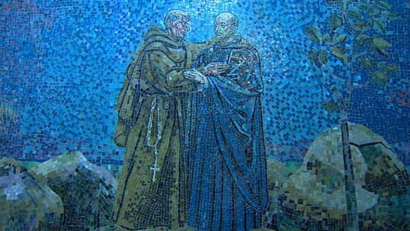 Creyentes y curiosos siguen visitando el monasterio más pequeño del mundo, fundado por San Pedro de Alcántara