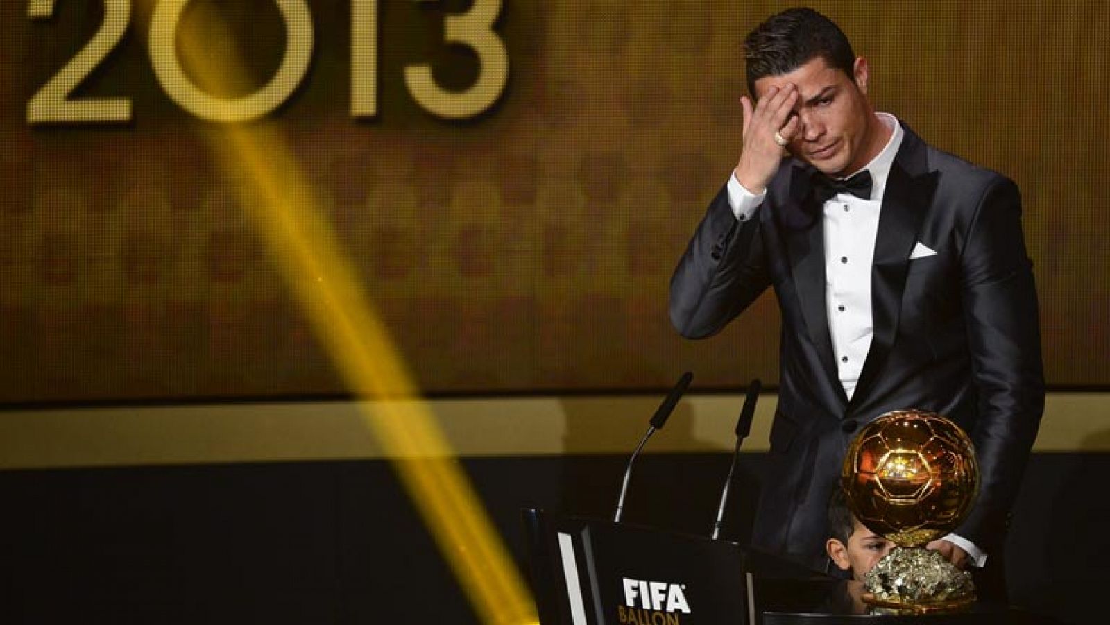 Sin programa: Cristiano Ronaldo, Balón de Oro 2013 | RTVE Play