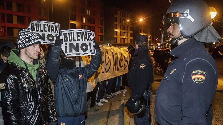 Los vecinos de Burgos continúan paralizando las obras en el barrio de Gamonal